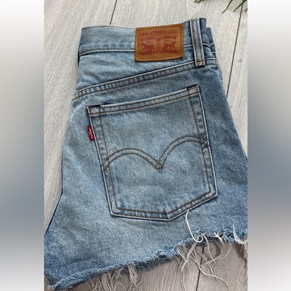 Levi's Light Blue Jean Shorts - Picture 5 of 6